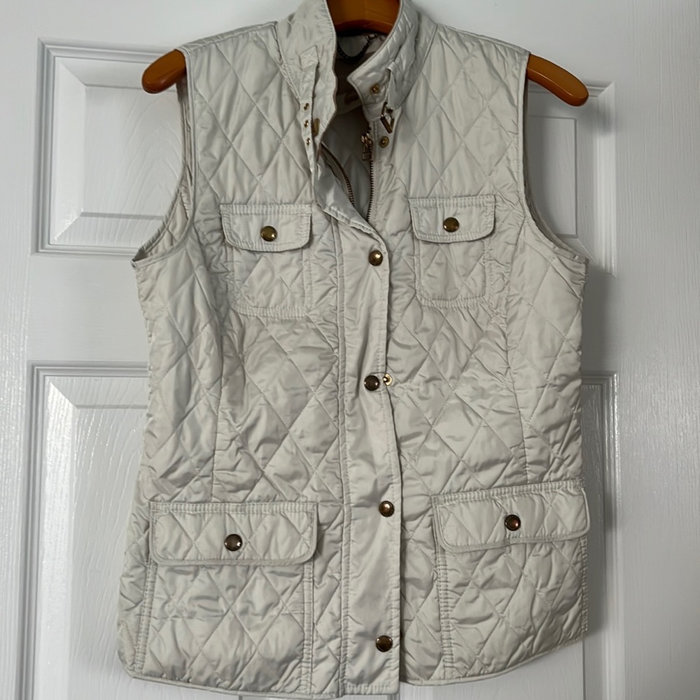 Banana Republic quilted vest lightweight